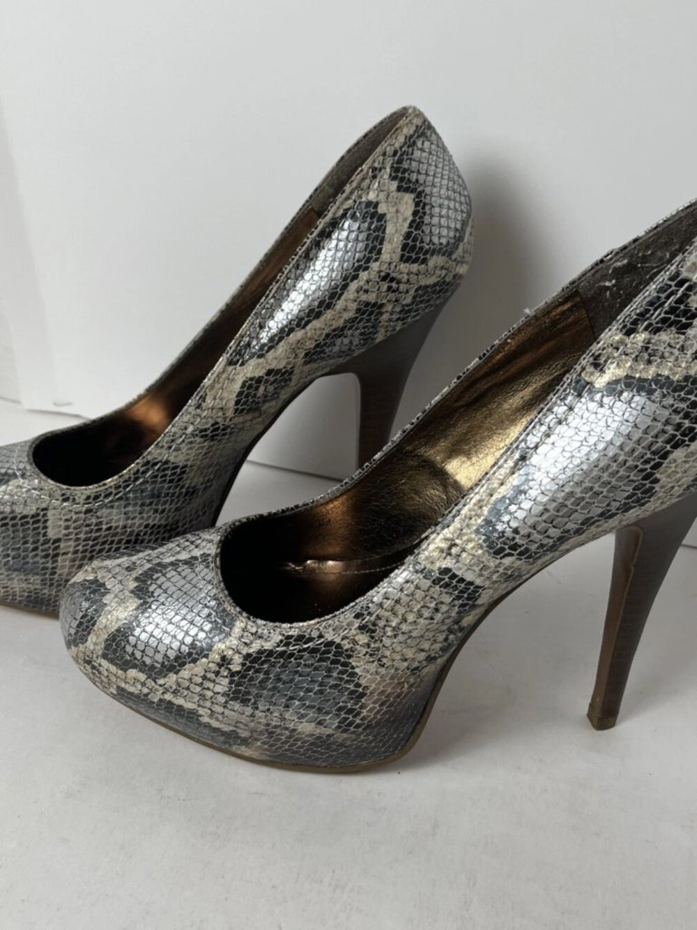 Steve Madden Snakeskin Platform Heels Size 10 Stiletto Pumps Statement